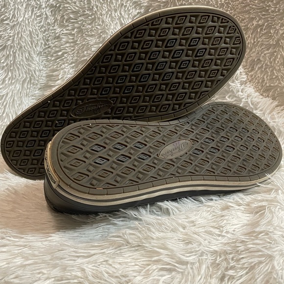 Skechers Relaxed Fit Mens Size 10  Leather Lace Up,  Sneakers SN 63619. - Picture 4 of 6